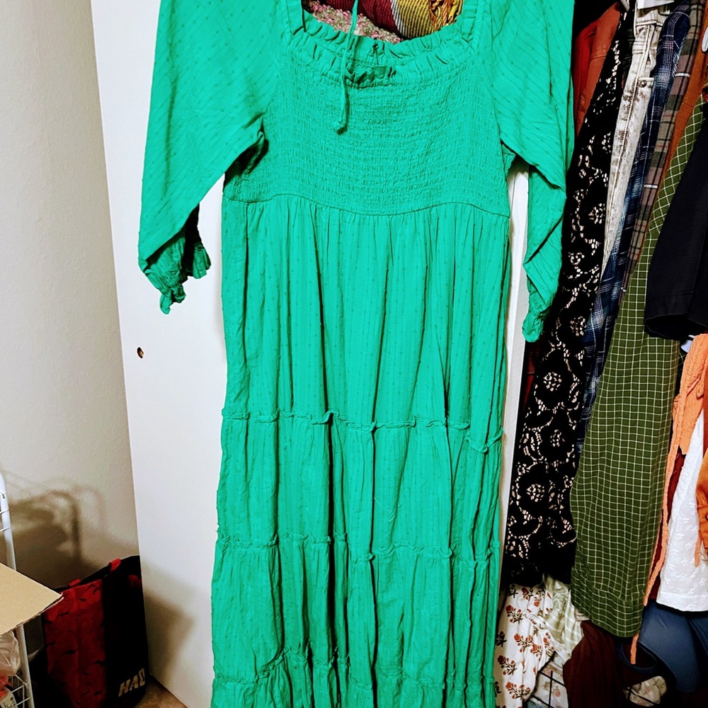 Crown & Ivy Emerald Green Maxi Dress